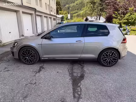 Volkswagen Golf GTD 2.0 TDI 184