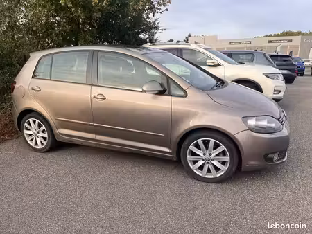 Volkswagen Golf 1.4 TSI 122
