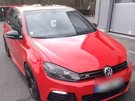 Volkswagen Golf R 2.0 TSI 270 4Motion