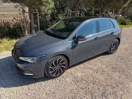 Volkswagen Golf 1.5 TSI 150 First Edition