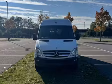 Mercedes-Benz Sprinter 319 V6 3.0 190