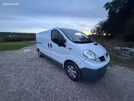 Renault Trafic 2.0 dCi 90