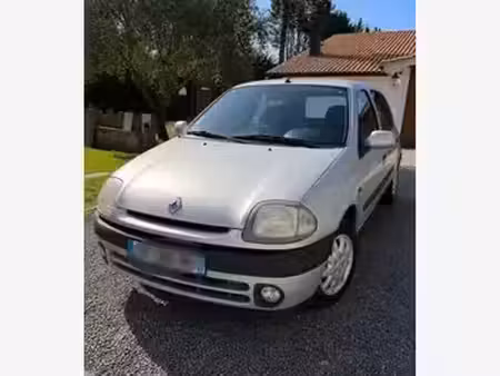 Renault Clio 1.6 Initiale