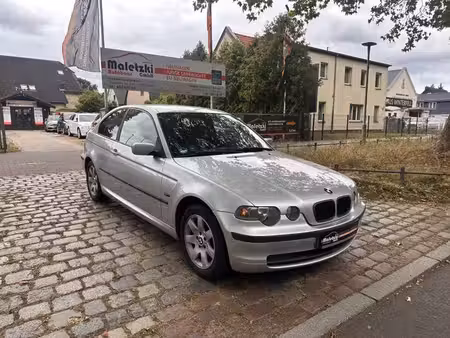 BMW Série 3 361i 1.8 115