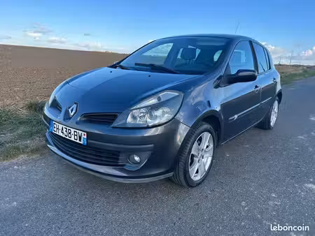 Renault Clio 1.4 98