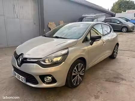 Renault Clio 1.2 120 Initiale Paris