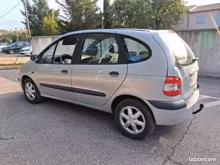 Renault Scénic 1.6 dCi 110