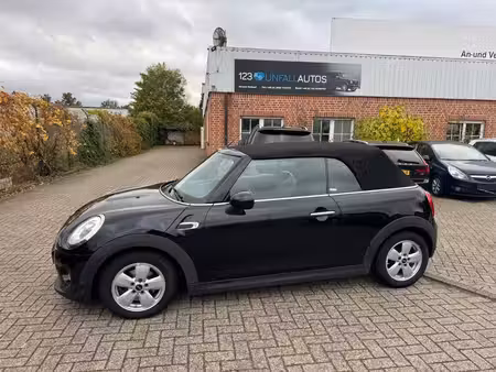 Mini Cabrio Cooper 1.5 136