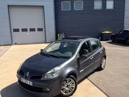 Renault Clio 1.5 dCi 105 Initiale