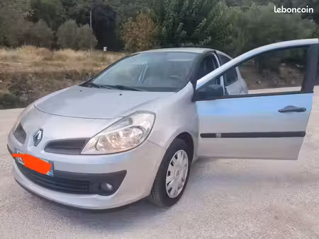 Renault Clio 1.4 98