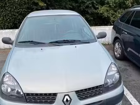 Renault Clio 75