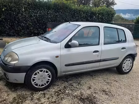 Renault Clio 1.4 98