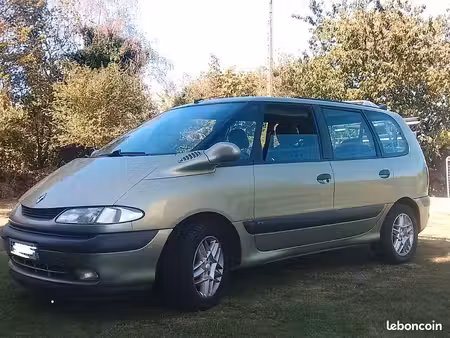 Renault Espace 2.2 113