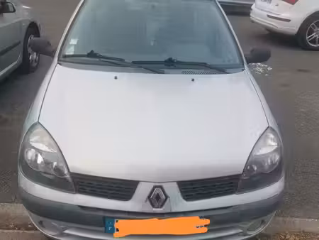 Renault Clio 75