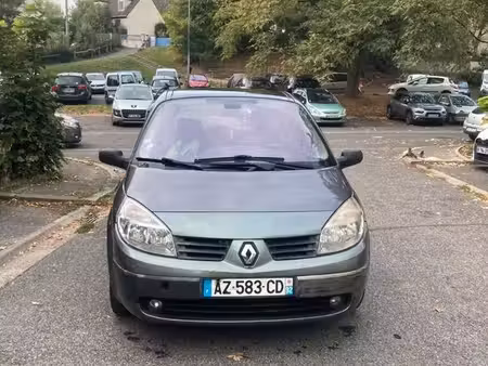 Renault Scénic 1.9 dCi 120
