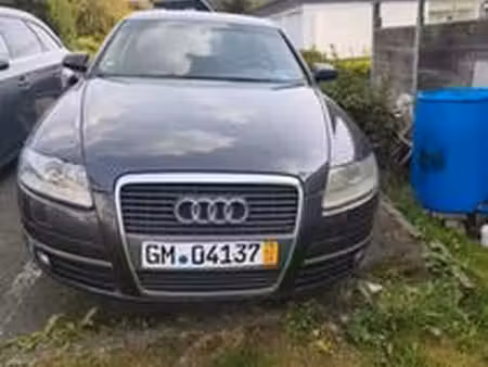Audi A6 V6 2.4 177