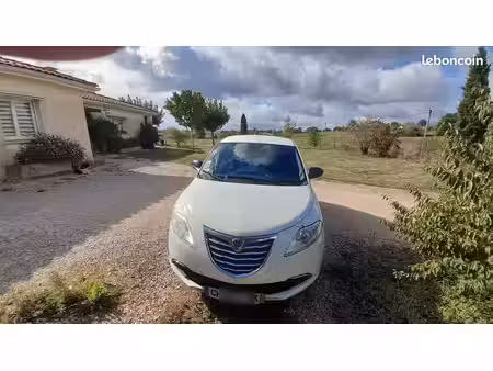 Lancia Ypsilon 1.2 95