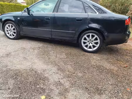 Audi A4 V6 2.5 TDI 163