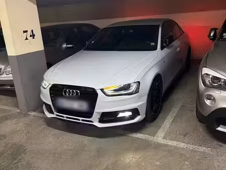 Audi A4 2.0 TDI 150 S line