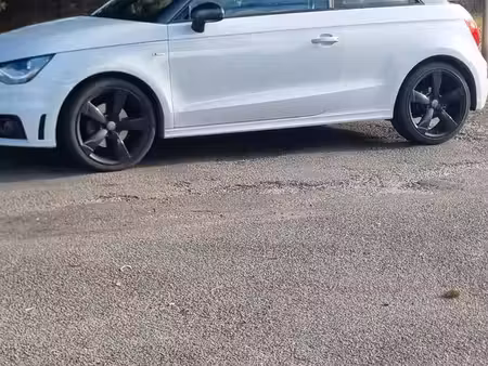 Audi A1 1.4 TFSI 122 S line