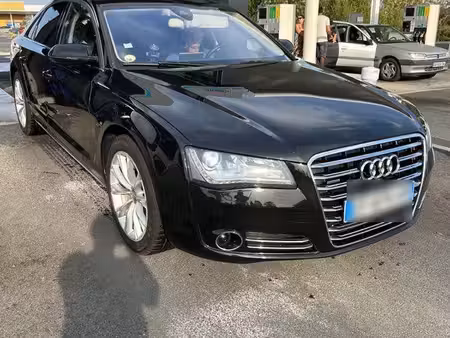 Audi A8 V6 3.0 TDI 250 quattro