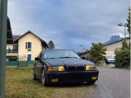 BMW Série 3 325d 2.4 143