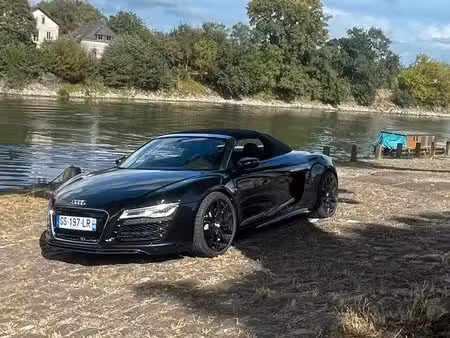 Audi R8 V10 5.2 FSI 525 quattro