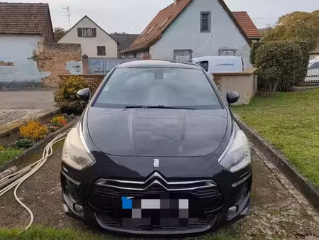 DS 5 1.6 HDi 115