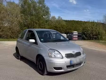 Toyota Yaris 1.4 75