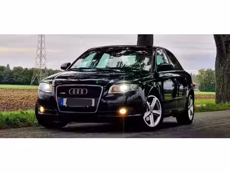 Audi A4 2.0 TDI 140 S line