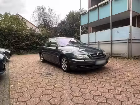 Opel Omega 2.2 144 Elegance