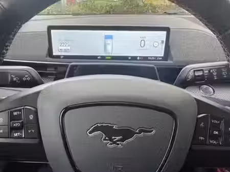 Ford Mustang Mach-E 351 GT Premium 4x4