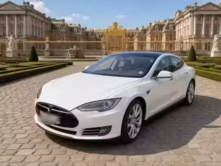 Tesla Model S 85 367