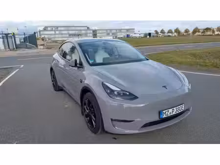 Tesla Model Y Performance 4x4