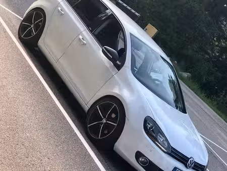 Volkswagen Golf 1.2 TSI 105 Confortline