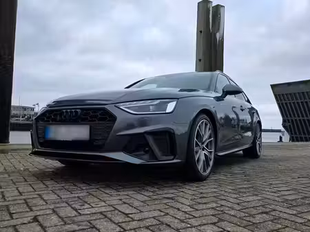 Audi A4 35 TDI 2.0 TDI 163 S line