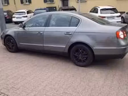 Volkswagen Passat 1.6 FSI