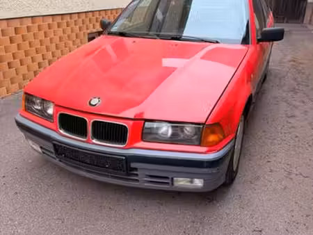 BMW Série 3 318i 1.8 115