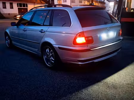 BMW Série 3 320i 2.2 170
