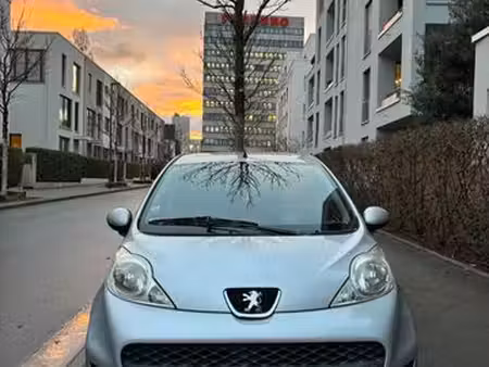 Peugeot 107 1.0 VTi 68