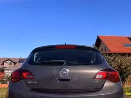 Opel Astra 2.0 CDTI 165 Edition