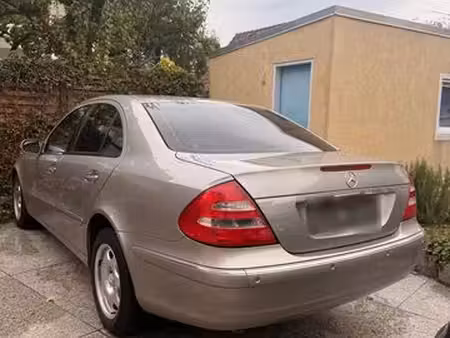 Mercedes-Benz Classe E E 220 2.1 CDI 150 Elegance