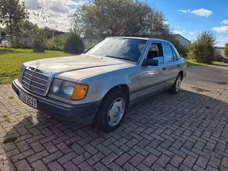 Mercedes-Benz Classe E E 230