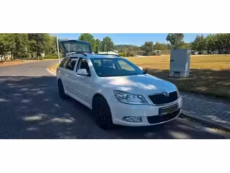 Škoda Octavia 1.4 FSI 122 Ambiente
