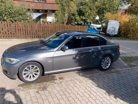 BMW Série 3 318i 2.0 143