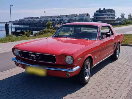 Ford Mustang 