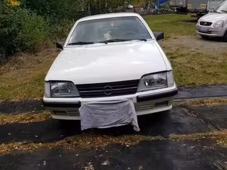 Opel Monza 