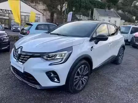 Renault Captur E-Tech 1.6 160 Initiale Paris