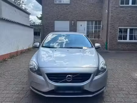 Volvo V40 D2 2.0 120