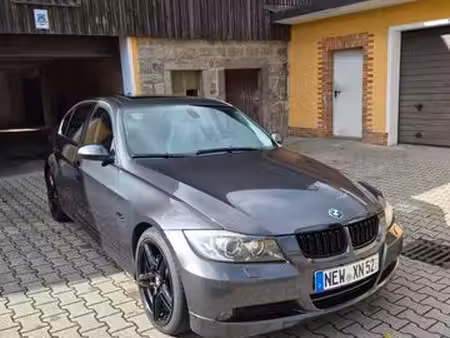 BMW Série 3 330i 3.0 258